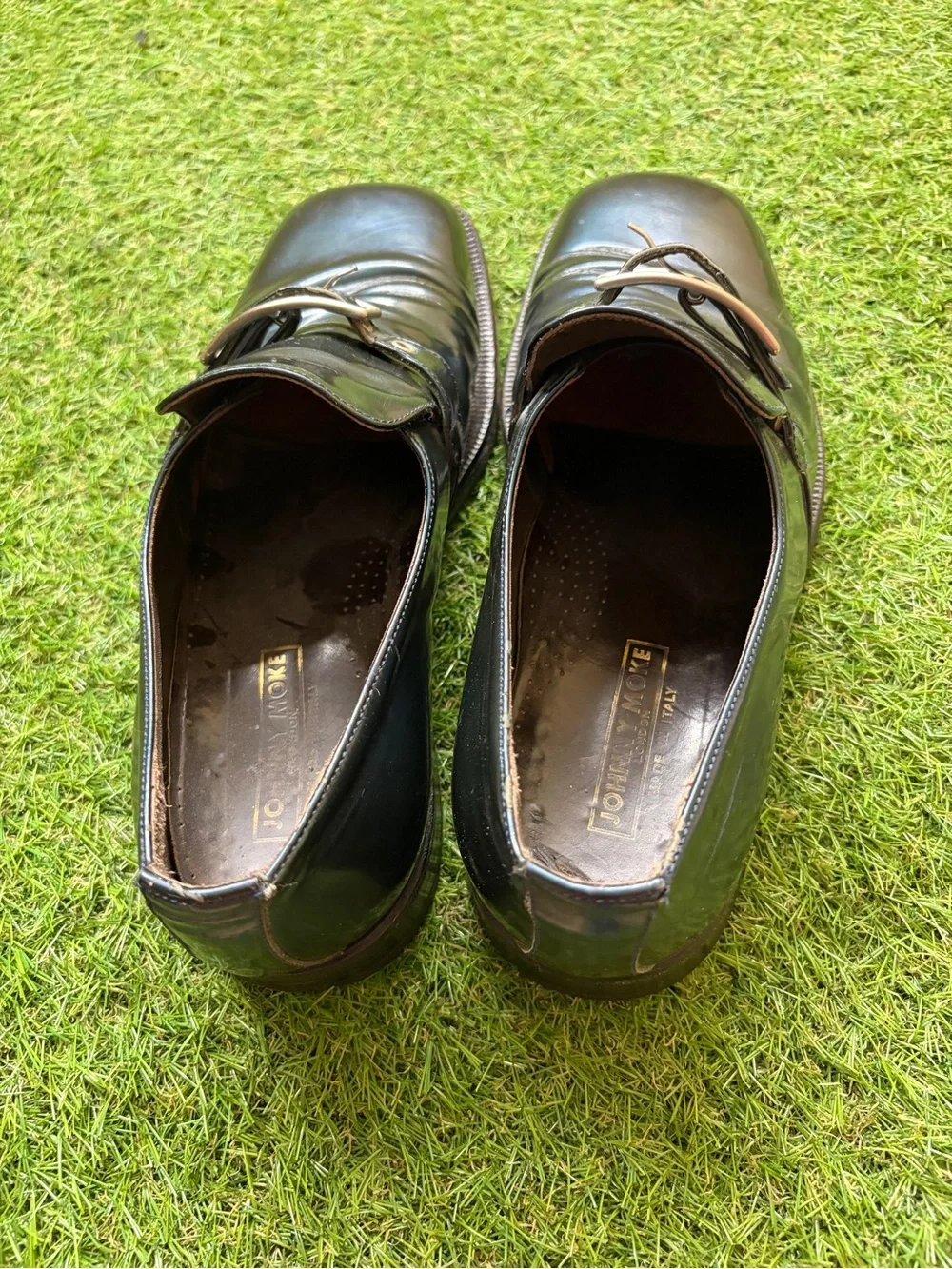 Johnny Moke Black Leather Men's Loafers with Gold Medallion
